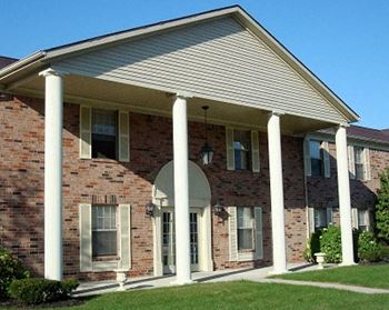 Energy efficient all brick construction
